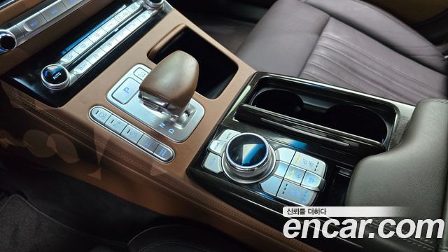 Genesis G90 2019 — photo 12