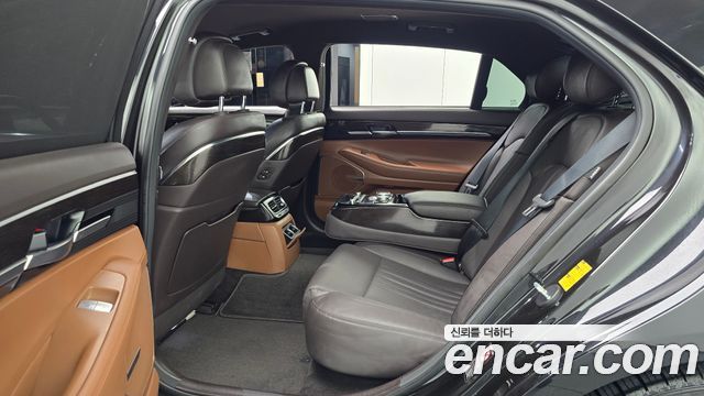 Genesis G90 2019 — photo 18