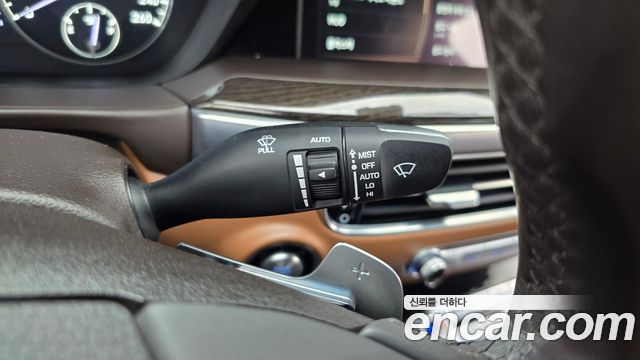 Genesis G90 2019 — photo 26
