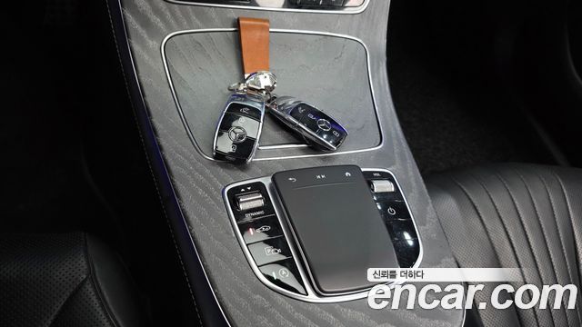 Mercedes-Benz CLS-Class 2021 — photo 19
