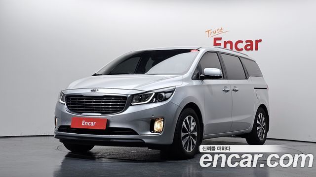 Kia Canival 2015 — photo 1