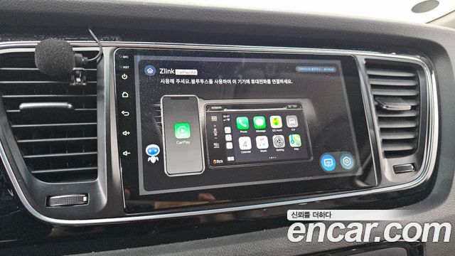 Kia Canival 2015 — photo 16
