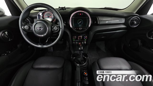 Mini Cooper 2019 — photo 10