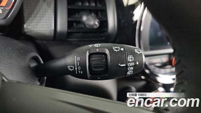 Mini Cooper 2019 — photo 28