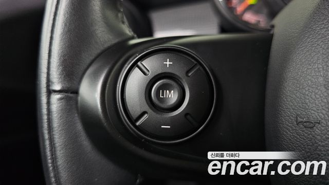 Mini Cooper 2019 — photo 30
