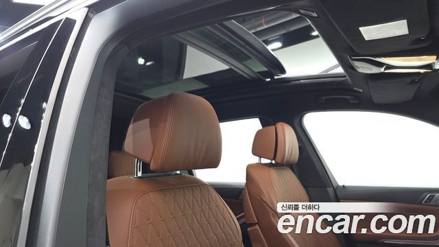 BMW X7 2024 — photo 23