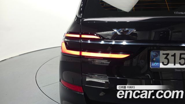 BMW X7 2024 — photo 9