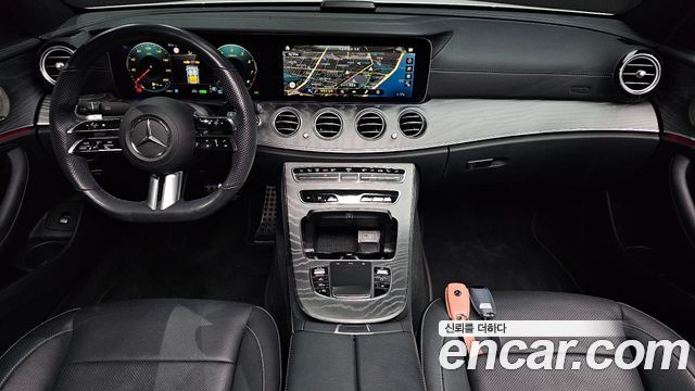Mercedes-Benz E-Class 2022 — photo 7