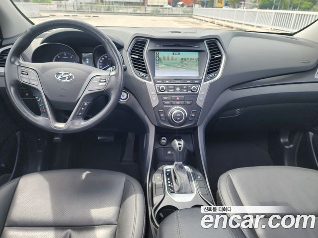 Hyundai Santafe 2016 — photo 8