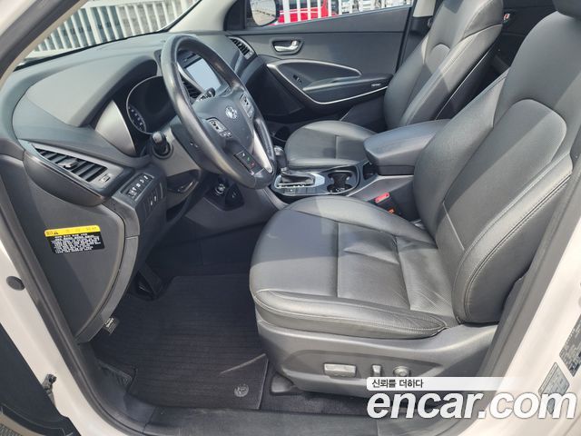 Hyundai Santafe 2016 — photo 9