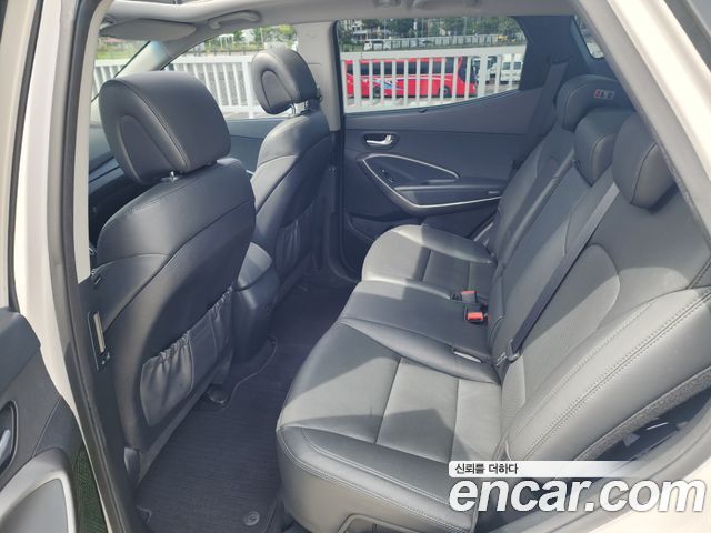 Hyundai Santafe 2016 — photo 10