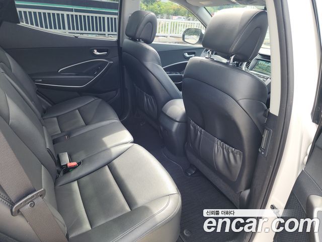 Hyundai Santafe 2016 — photo 13
