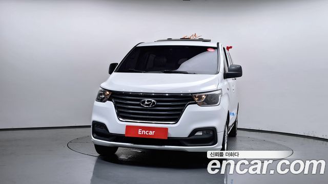 Hyundai Starex 2019 — photo 3