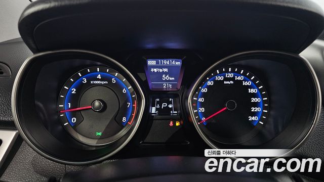 Hyundai i30 2012 — photo 8