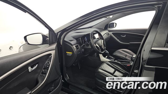 Hyundai i30 2012 — photo 10