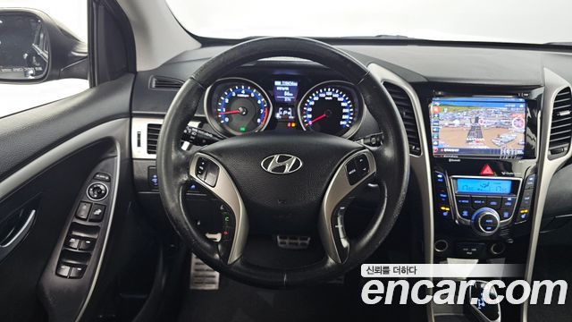 Hyundai i30 2012 — photo 12