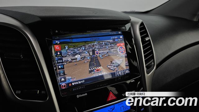 Hyundai i30 2012 — photo 13
