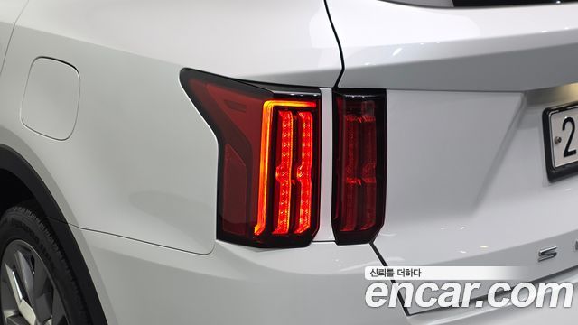 Kia Sorento 2022 — photo 9