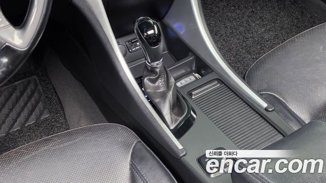 Hyundai Sonata 2014 — photo 12