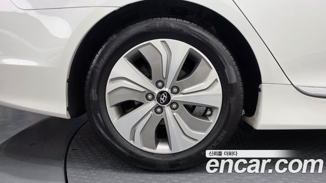 Hyundai Sonata 2014 — photo 7