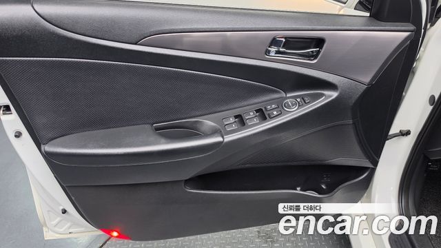 Hyundai Sonata 2014 — photo 14