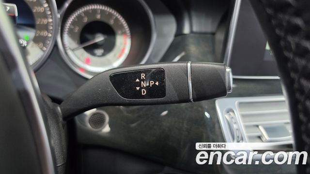 Mercedes-Benz CLS-Class 2015 — photo 9