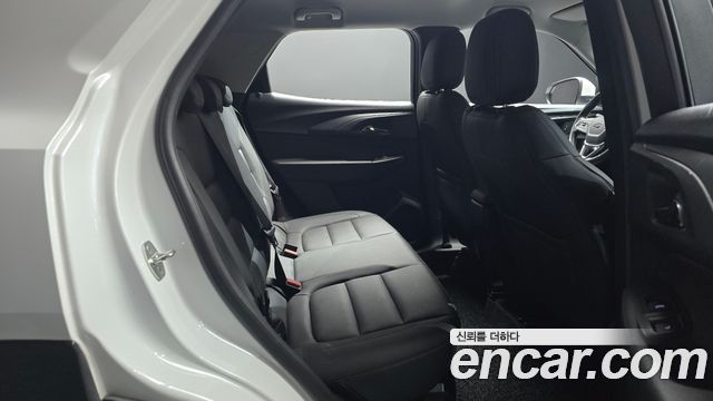 Chevrolet Korea Trailblazer 2021 — photo 17