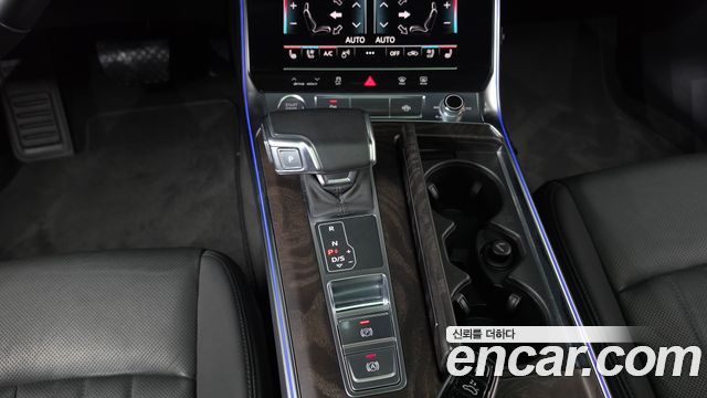 Audi A6 2020 — photo 12