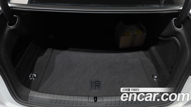 Audi A6 2020 — photo 25