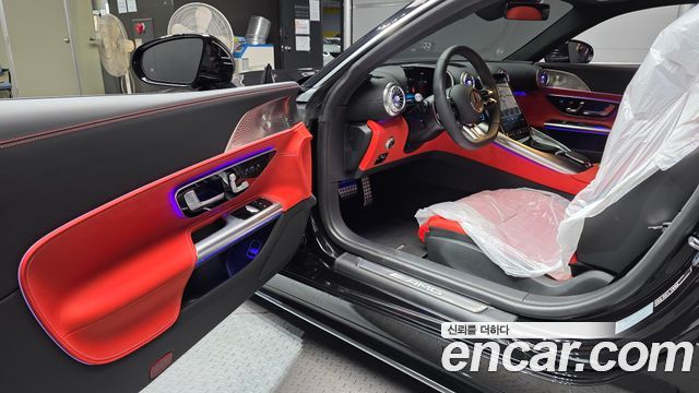Mercedes-Benz AMG GT 2025 — photo 13