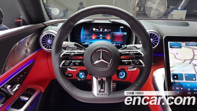 Mercedes-Benz AMG GT 2025 — photo 18
