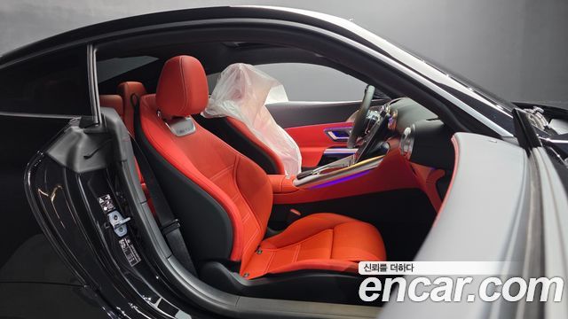 Mercedes-Benz AMG GT 2025 — photo 16