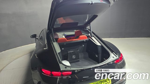 Mercedes-Benz AMG GT 2025 — photo 30