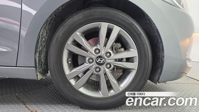 Hyundai AVANTE 2016 — photo 5