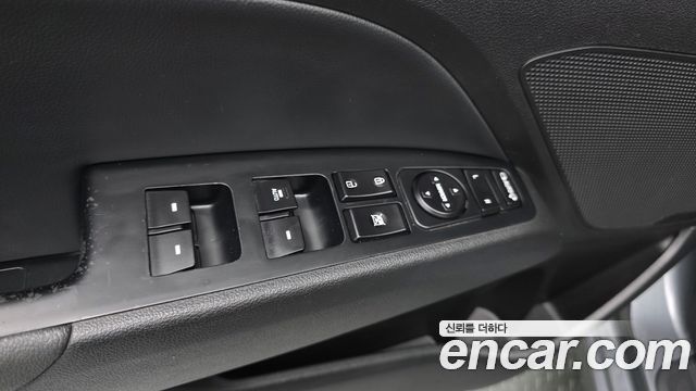 Hyundai AVANTE 2016 — photo 17