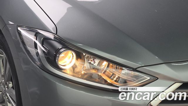 Hyundai AVANTE 2016 — photo 8