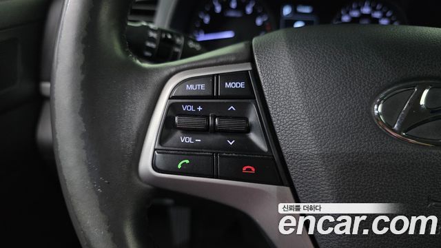 Hyundai AVANTE 2016 — photo 29