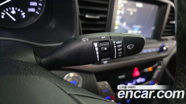 Hyundai AVANTE 2016 — photo 30