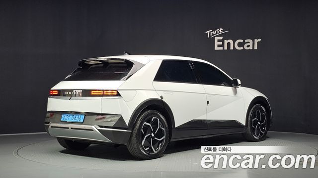 Hyundai Ioniq5 2022 — photo 2