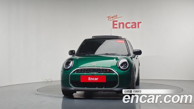Mini Cooper 2025 — photo 3