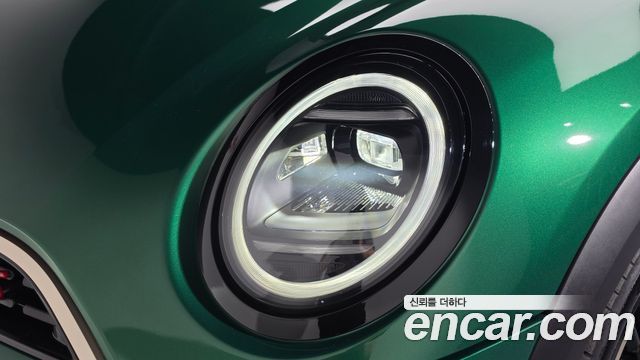 Mini Cooper 2025 — photo 8