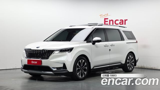 Kia Canival 2021 — photo 1