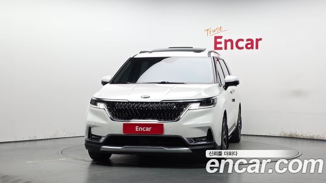 Kia Canival 2021 — photo 3