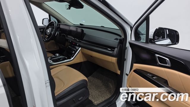 Kia Canival 2021 — photo 11