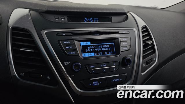 Hyundai AVANTE 2014 — photo 19