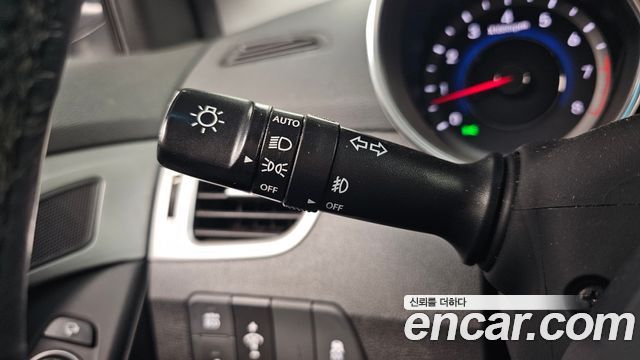 Hyundai AVANTE 2014 — photo 21