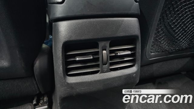 Hyundai AVANTE 2014 — photo 25