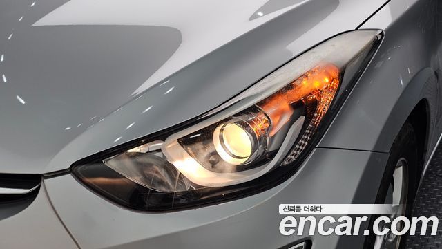 Hyundai AVANTE 2014 — photo 8