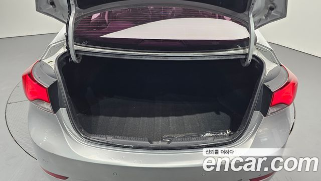 Hyundai AVANTE 2014 — photo 29