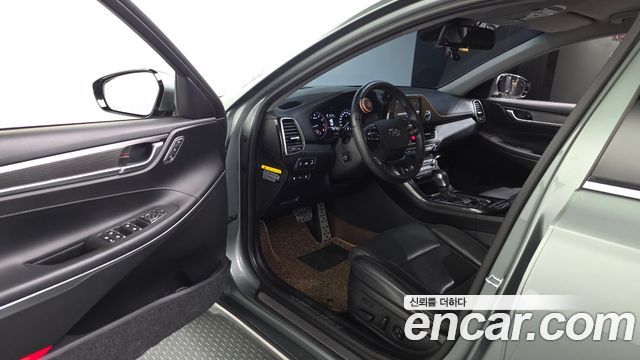 Hyundai Grandeur 2017 — photo 13